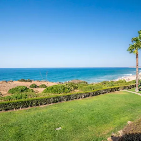 Clube Porto Mos - Sunplace & Отель Лагуш