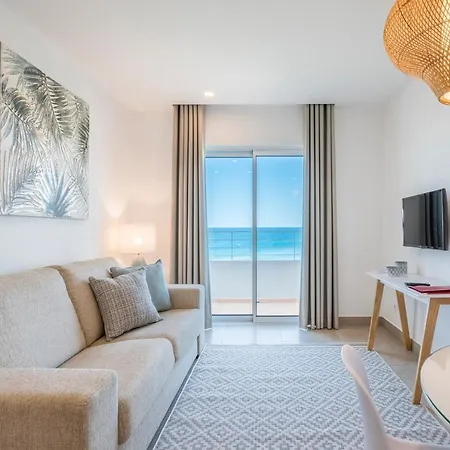 Clube Porto Mos - Sunplace & Отель Лагуш