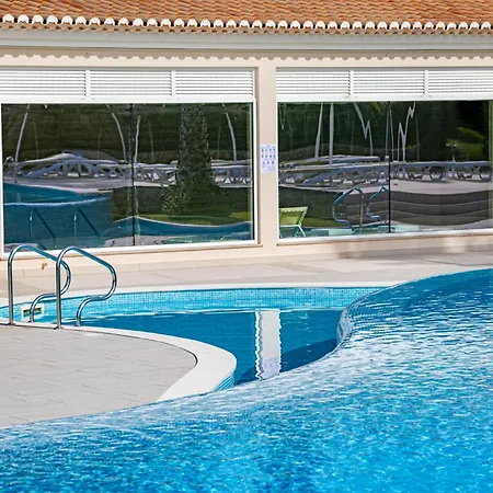 Clube Porto Mos - Sunplace & Отель Лагуш