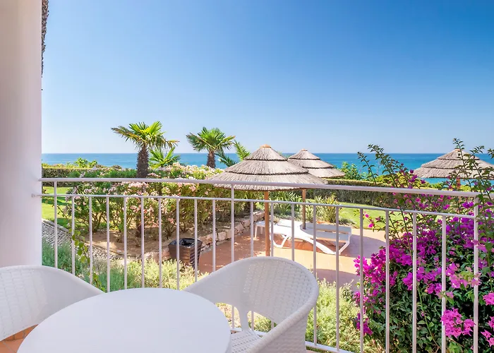 Clube Porto Mos - Sunplace & 4* ラゴス