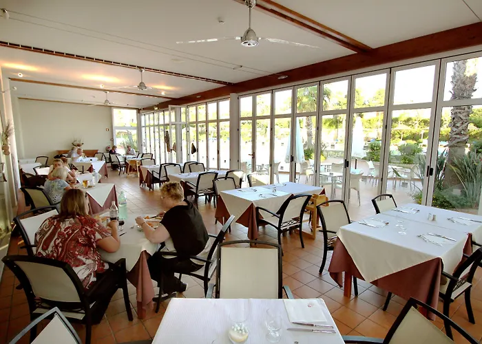 Clube Porto Mos - Sunplace & ラゴス