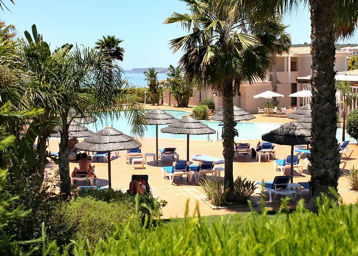 Clube Porto Mos - Sunplace & 4* ラゴス